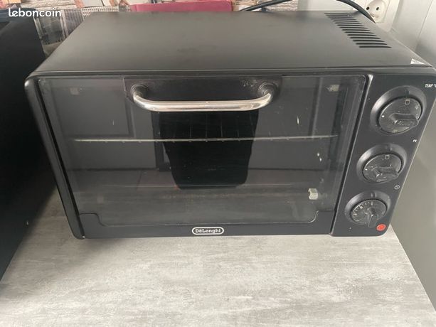 Four électrique Delonghi
