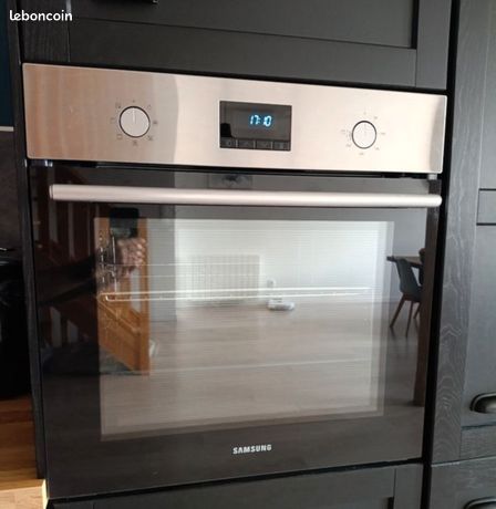 Four Encastrable SAMSUNG PYROLYSE A+ 2023