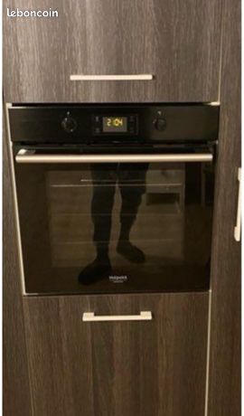 Four hotpoint à prix cassé