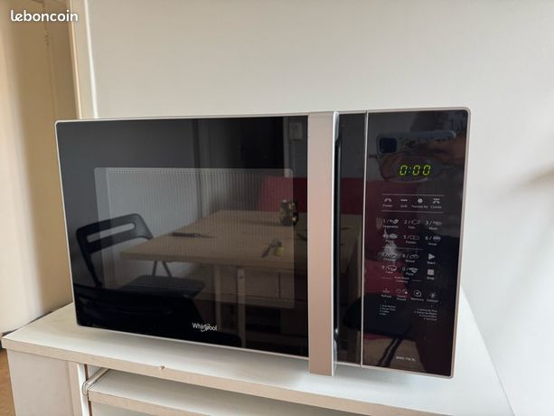 Four Micro-ondes Whirlpool MWO 730 SL Fonction Grill et Air Forcé