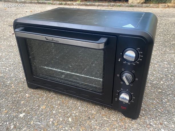 Four Moulinex 33 litres