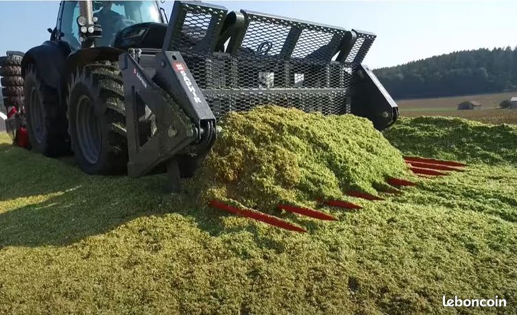 Fourche à ensilage à fond basculant GGK