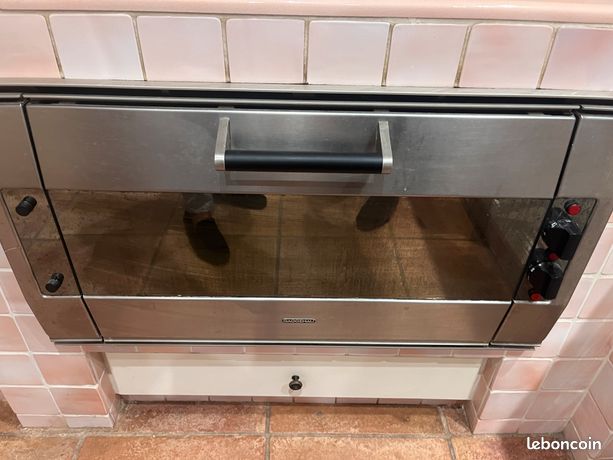 Fours et plaque gaggeneau