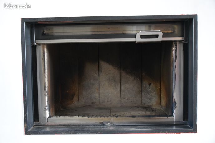 Foyer fermé CHAZELLES 20kw