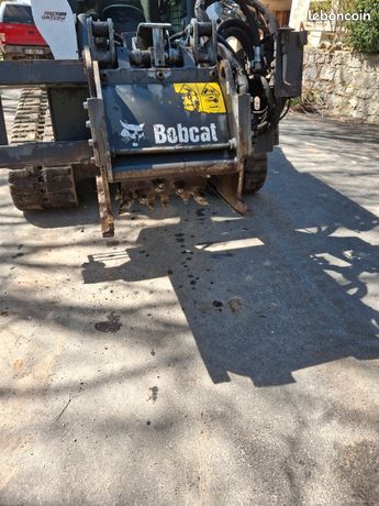 Fraiseuse raboteuse bobcat