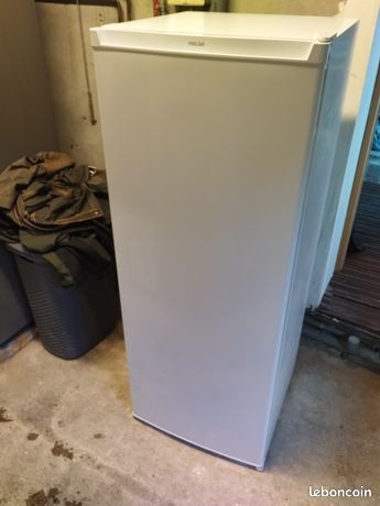 Frigo a vendre (à venir chercher)