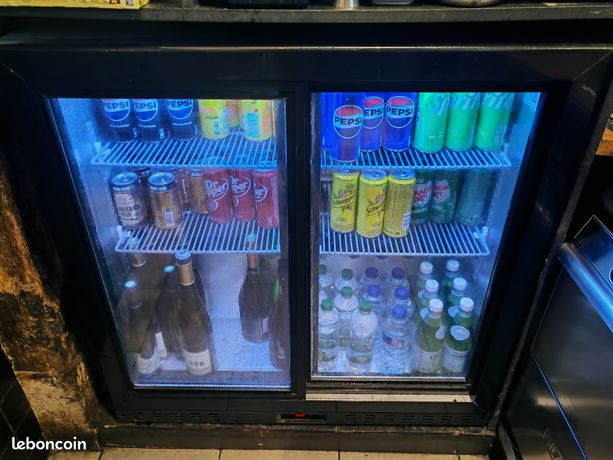 Frigo arrière bar réfrigéré 2 portes vitrées 210L très bon état