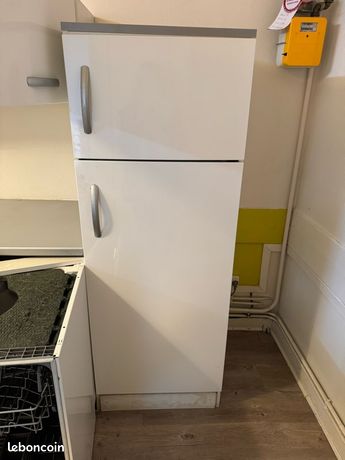 Frigo avec son meuble