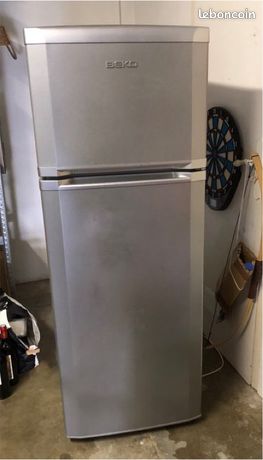 Frigo Beko gris