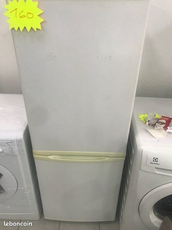 Frigo congélateur candy excellent état livraison et installation assurée