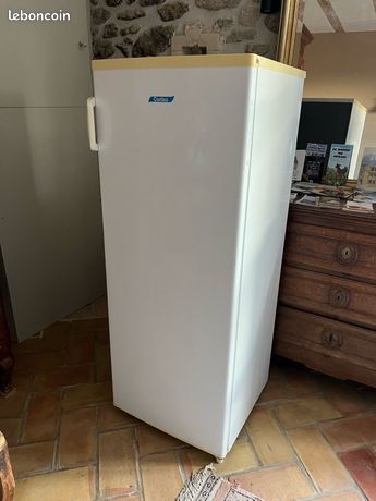 Frigo Curtiss 145cm