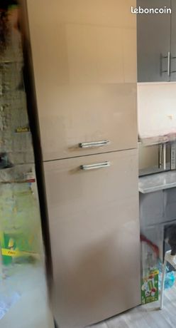 Frigo encastrable + meuble – 250  – À venir chercher