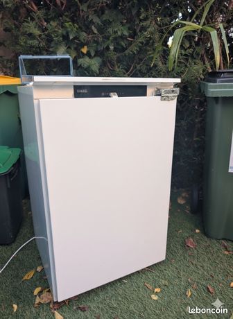 Frigo encastrable / réfrigérateur