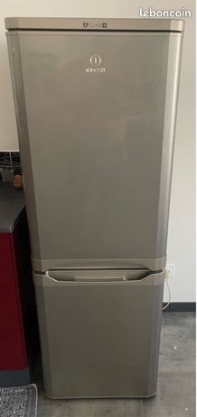 Frigo Indesit gris