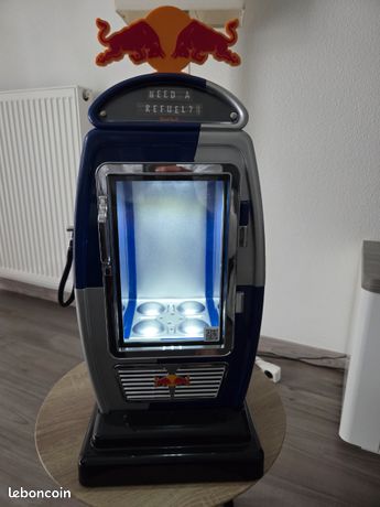 Frigo pompe à essence redbull collecter