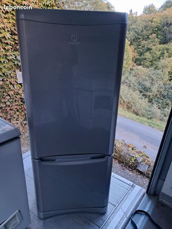 Frigo récent bon état