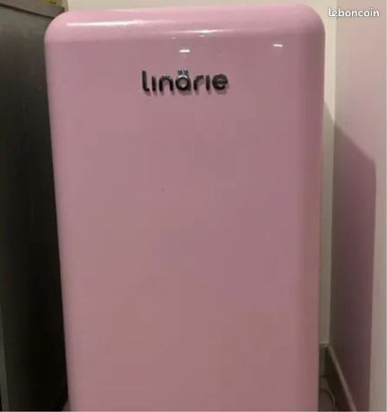 Frigo rose rétro vintage