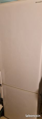 Frigo sharp 268 L