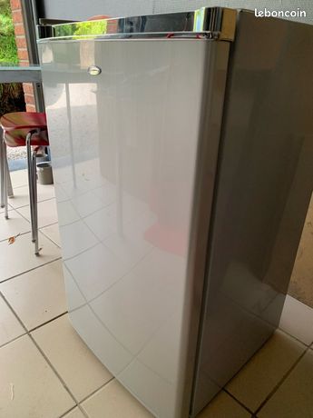 Frigo table