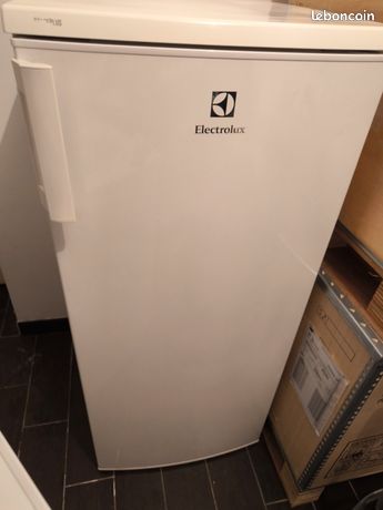 Frigo tout utile Electrolux A+ état neuf livraison possible