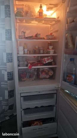 Frigo Whirpool 1m88 donne une machine à laver vedette 6kg