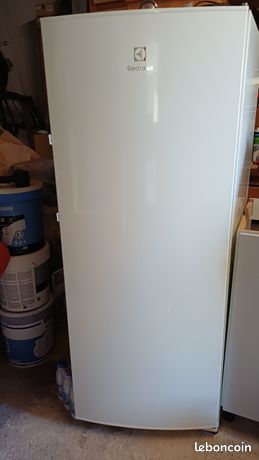 Frigo electrolux 1,53m haut