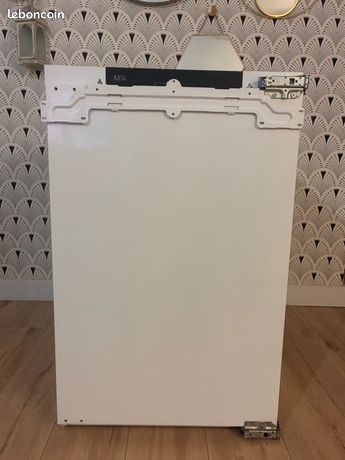 Frigo encastrable AEG