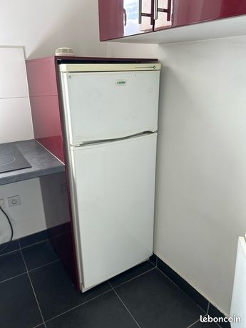 Frigo et porte congélation