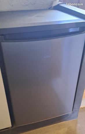 Frigo table silver