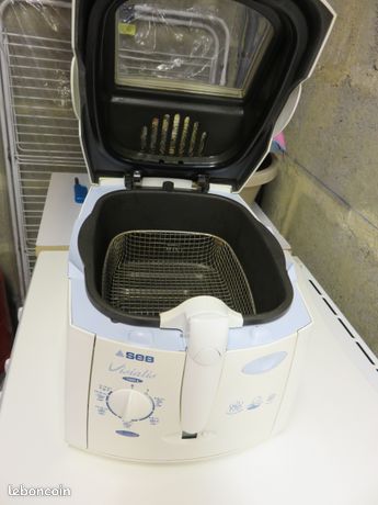Friteuse Seb à huile Visialis