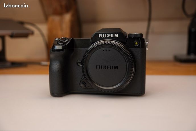 Fujifilm GFX100S