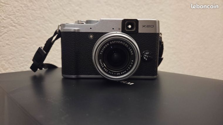 Fujifilm X20