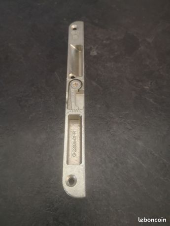 Gâche central pour crémone GU fercomatic