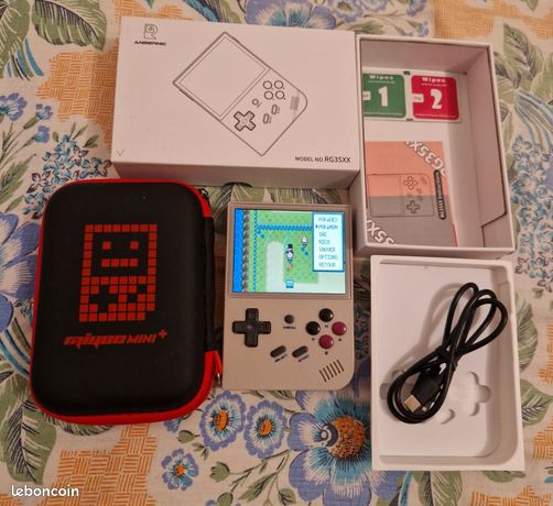 Game boy anbernic rg35xx