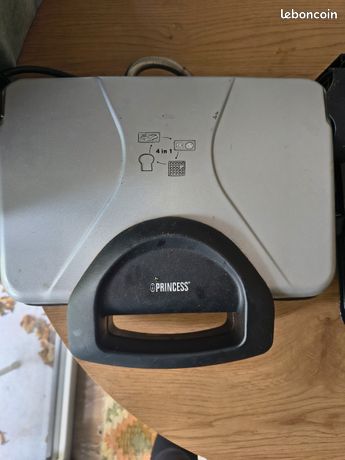 Gaufrier princess croque grill