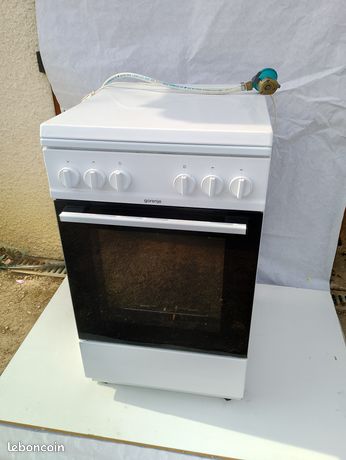 Gazinère 4 feux et four gaz Gorenje SRE 0031TC