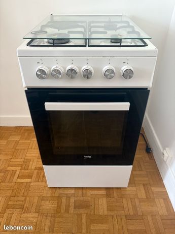 Gaziniere / Cuisinière Beko 3 brûleurs gaz et 1 électrique