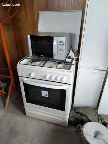 Gazinière gaz plus micro onde