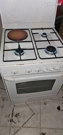 Gaziniere a gaz avec four electrique
