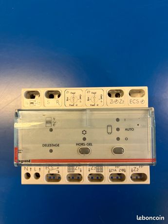 Gestionnaire d'énergie fil pilote Legrand 3818 pour chauffage 2 + 1 zones