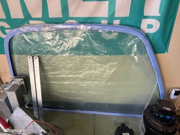 Glace latérale droite JCB 532-120