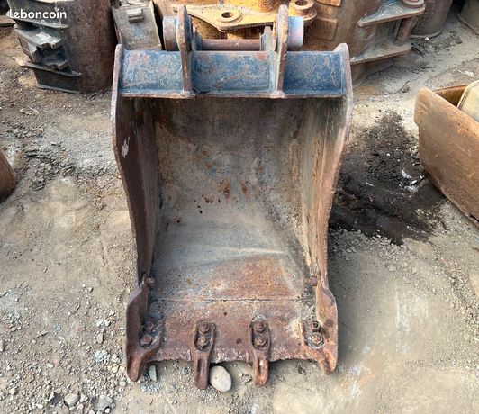 Godet attache jcb pour pelle de 5T à 9T