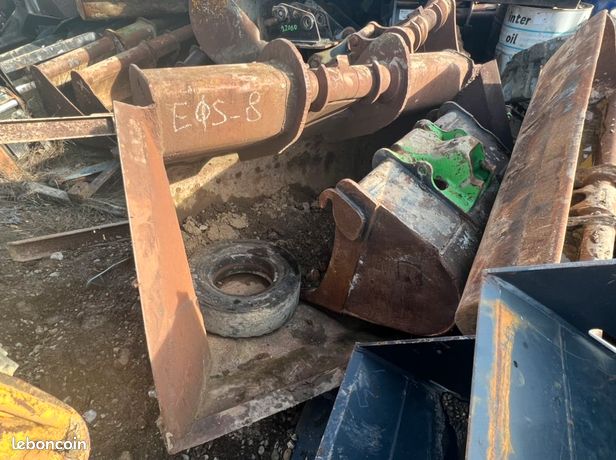 Godet de terrassement M6