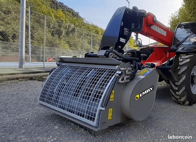 Godet malaxeur à béton