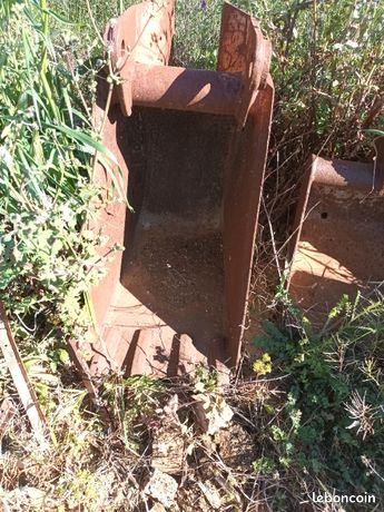 Godet tractopelle case 580