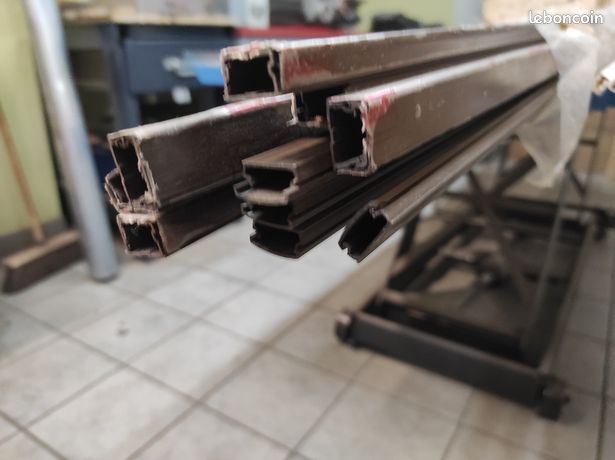 Goulottes électriques Legrand