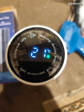 Gourde isotherme thermos avec display LED contenance 500ml maintien chaud et froid