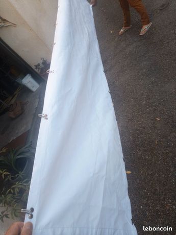 Gouttière de parasol