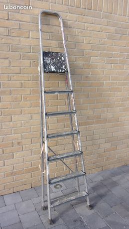 Grand escabeau 6 marches avec plateau