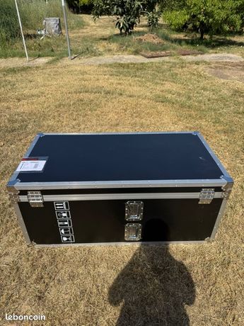 Grand Flight Case renforcé avec mousse